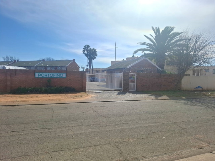 1 Bedroom Property for Sale in Pellissier Free State